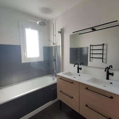 Apartment Grand Proche Centre Parking Gratuit *